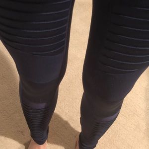 Alo navy moto leggings